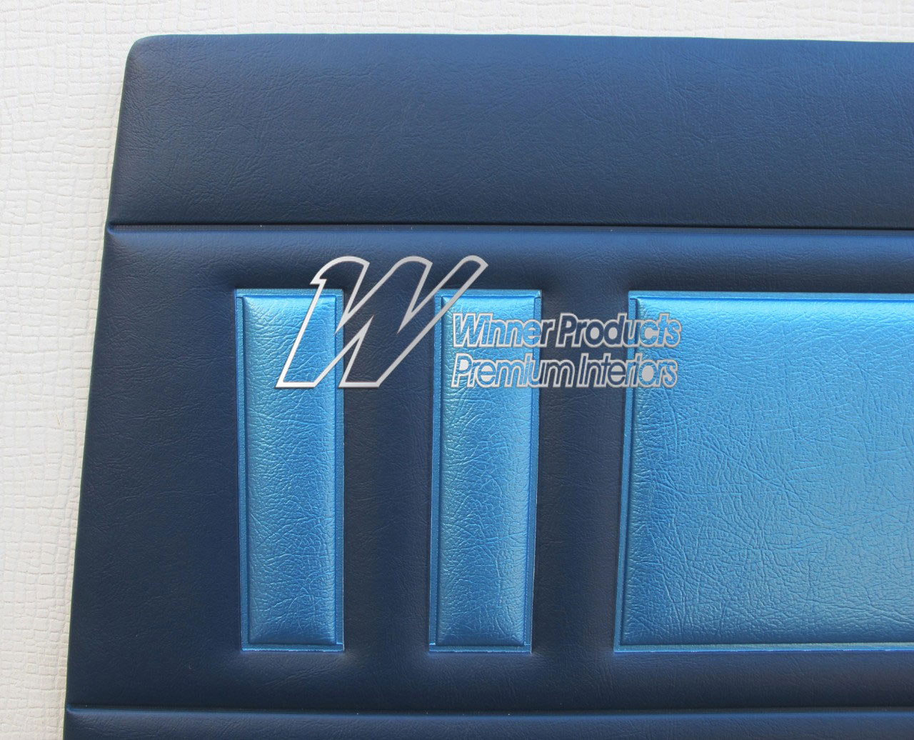 Holden Special EH Special Sedan C31 Saxe & Columbine Blue Door Trims (Image 8 of 15)