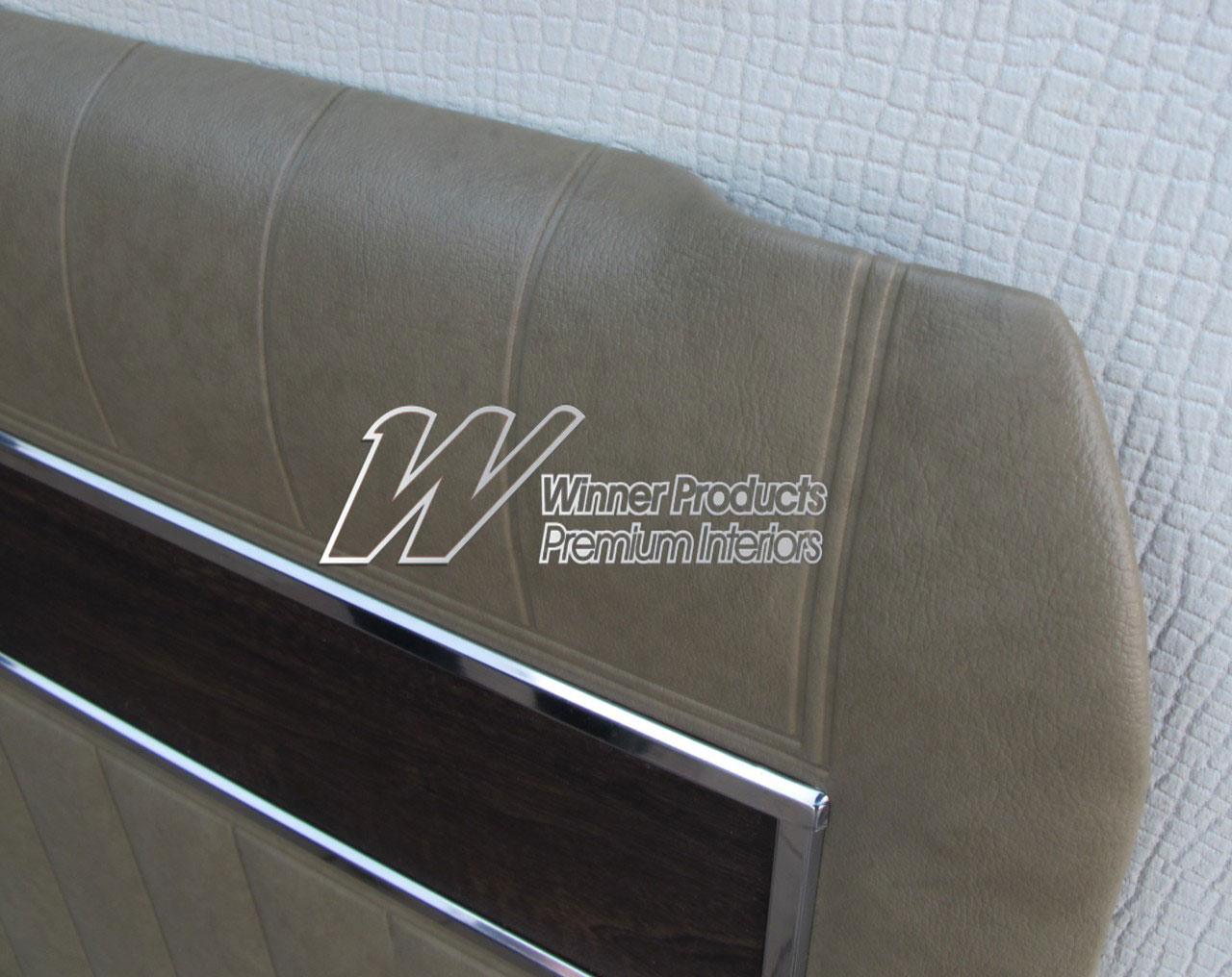 Holden Premier HK Premier Sedan 18R Buckskin Beige Door Trims (Image 9 of 14)