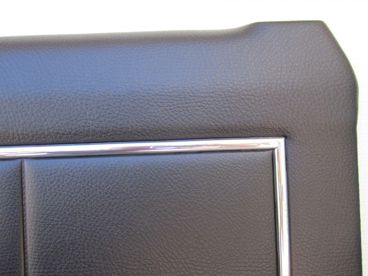 Holden Premier HT Premier Sedan 10R Black Door Trims (Image 3 of 11)