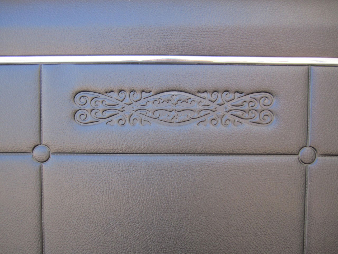 Holden Premier HT Premier Sedan 10R Black Door Trims (Image 6 of 11)