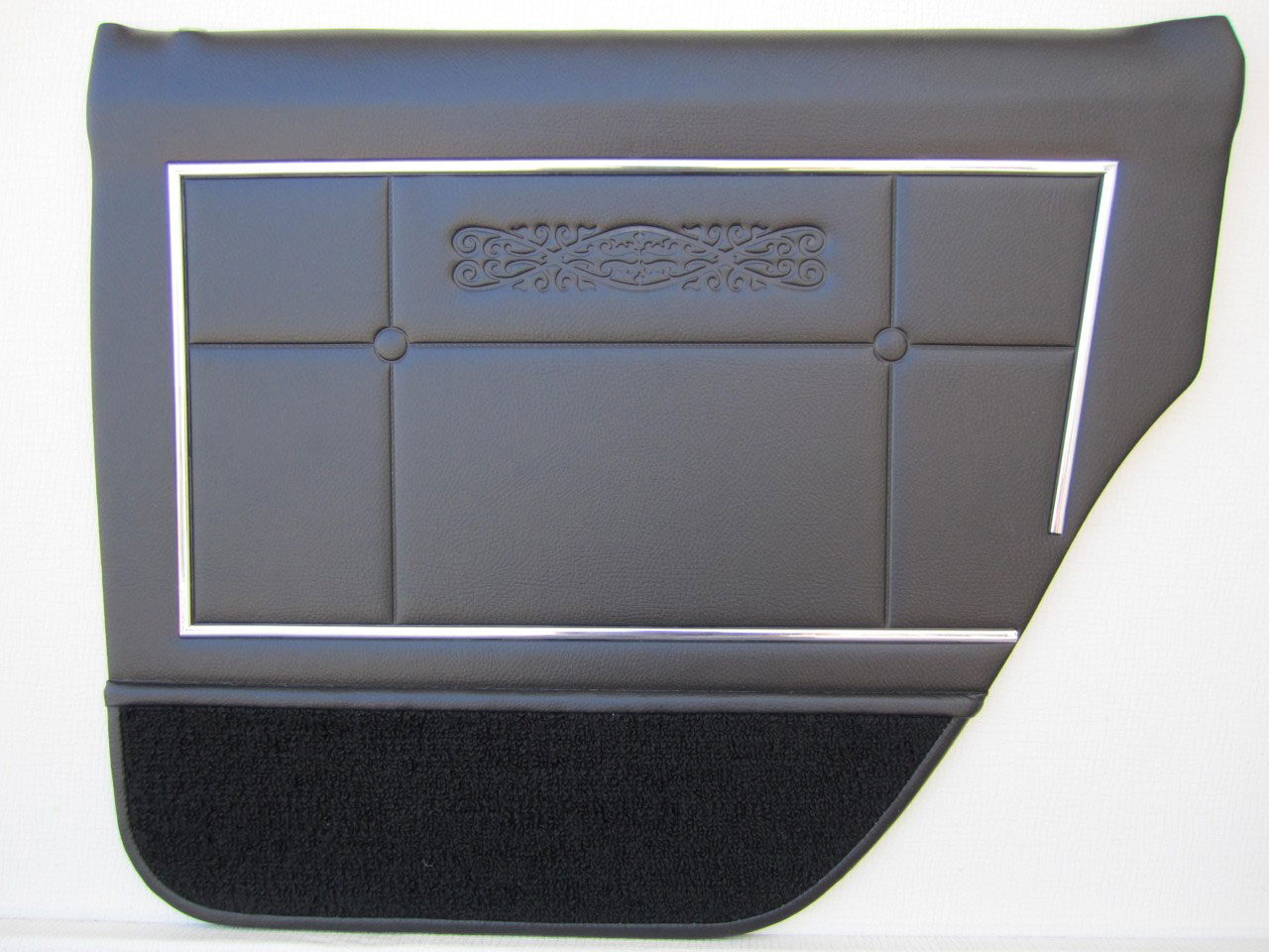 Holden Premier HT Premier Sedan 10R Black Door Trims (Image 7 of 11)