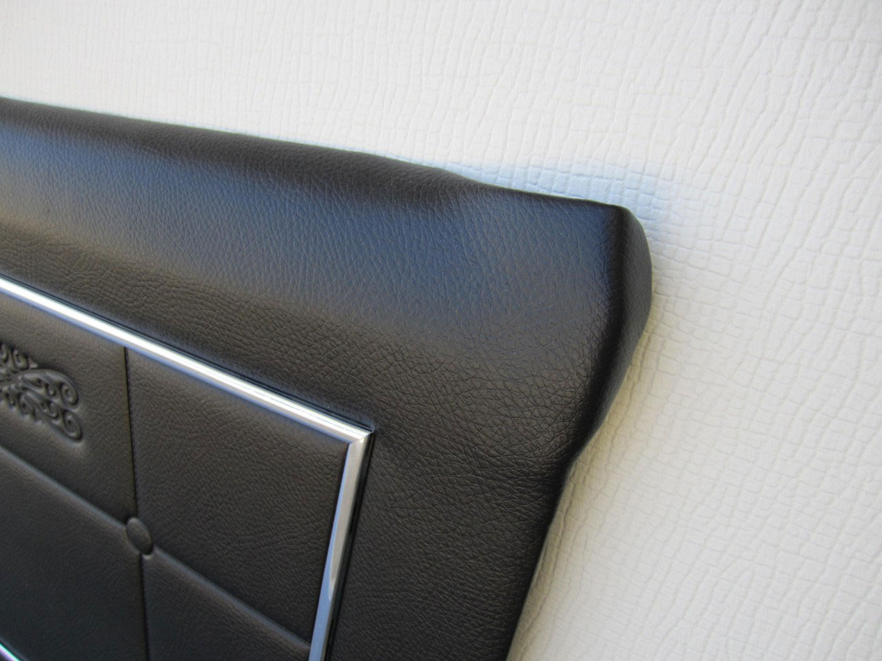 Holden Premier HT Premier Sedan 10R Black Door Trims (Image 8 of 11)